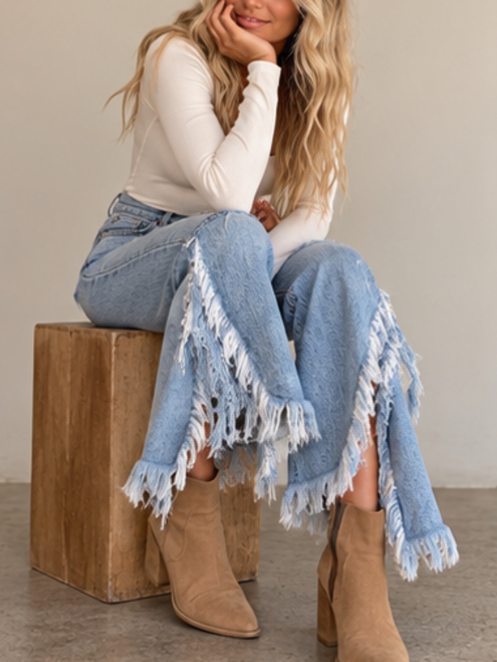 ZARA Trafaluc Denimwear IXD Makers Distressed Flare Jeans With Frayed Panel Hem - Picture 2 of 10